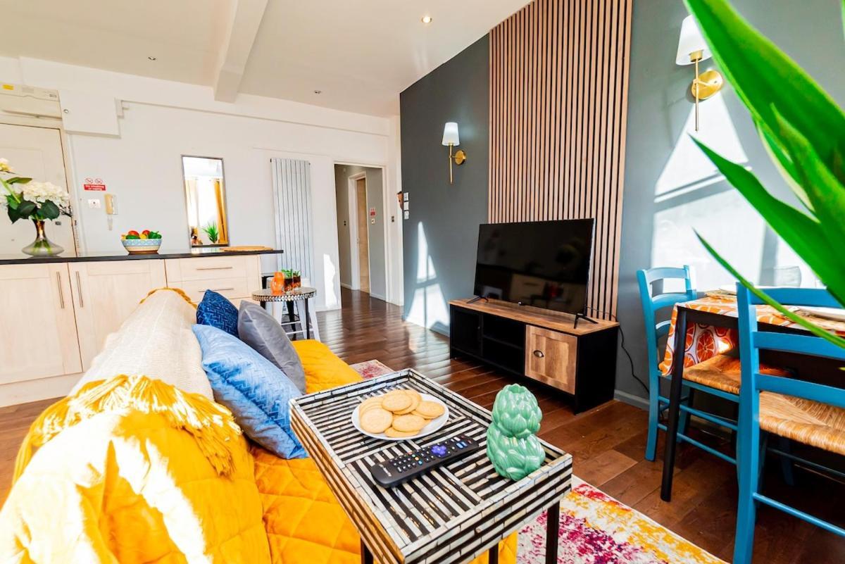 Appartement Stylish 2br Near Hyde Park & Museums, Kensington Londen