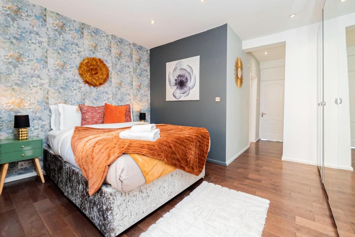 Appartement Stylish 2br Near Hyde Park & Museums, Kensington Londen