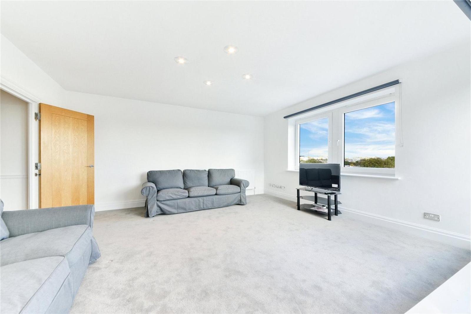 Immaculate 2-bed House In Earls Court W14 * London