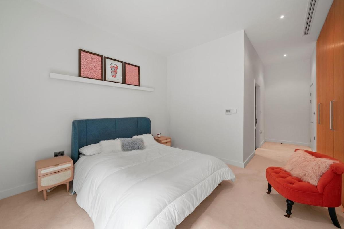 Baker St, Luxury 2 Bed And 2 Bath - Apartment *
