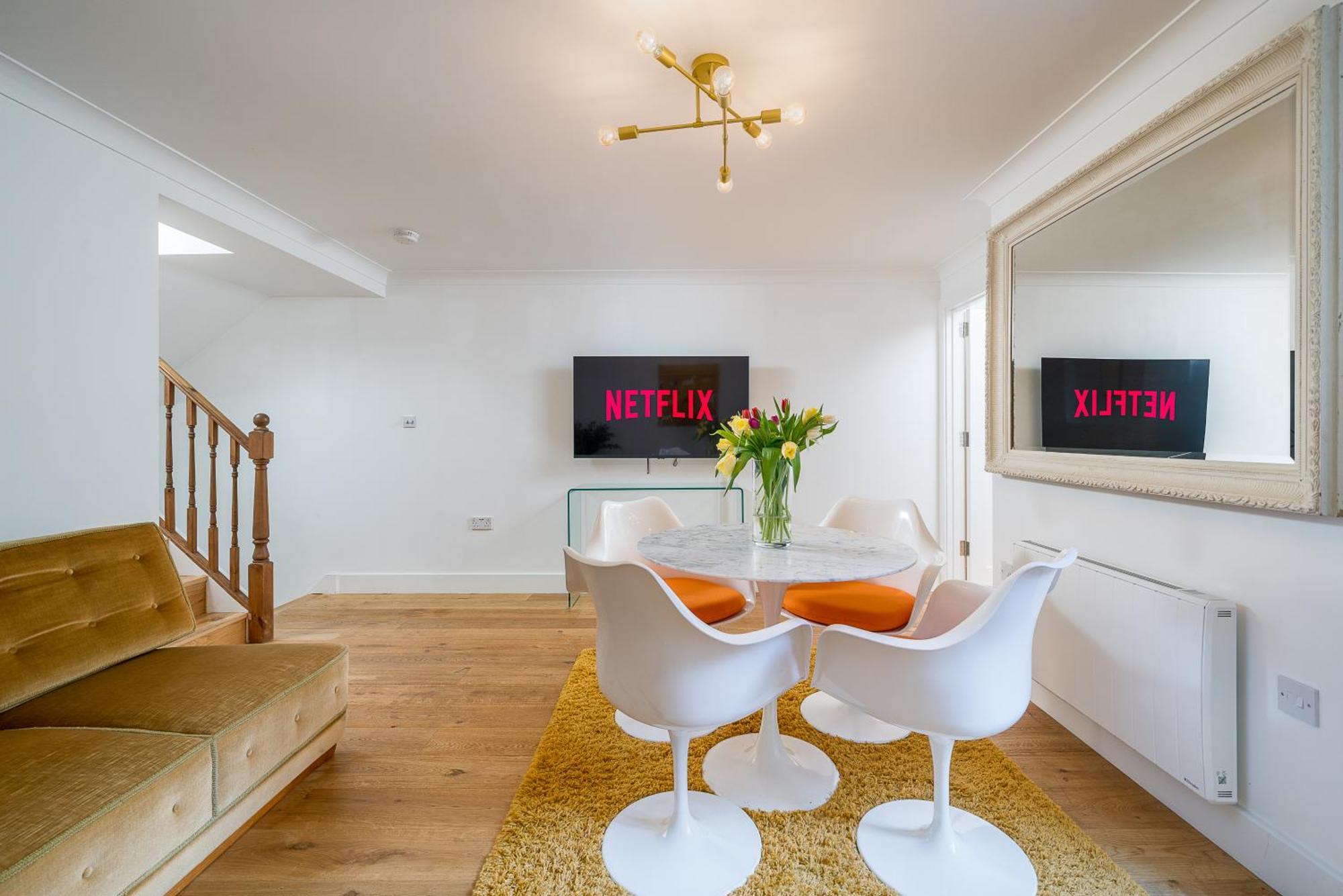 Appartement Niru Experience Stylish Garden Getaway *