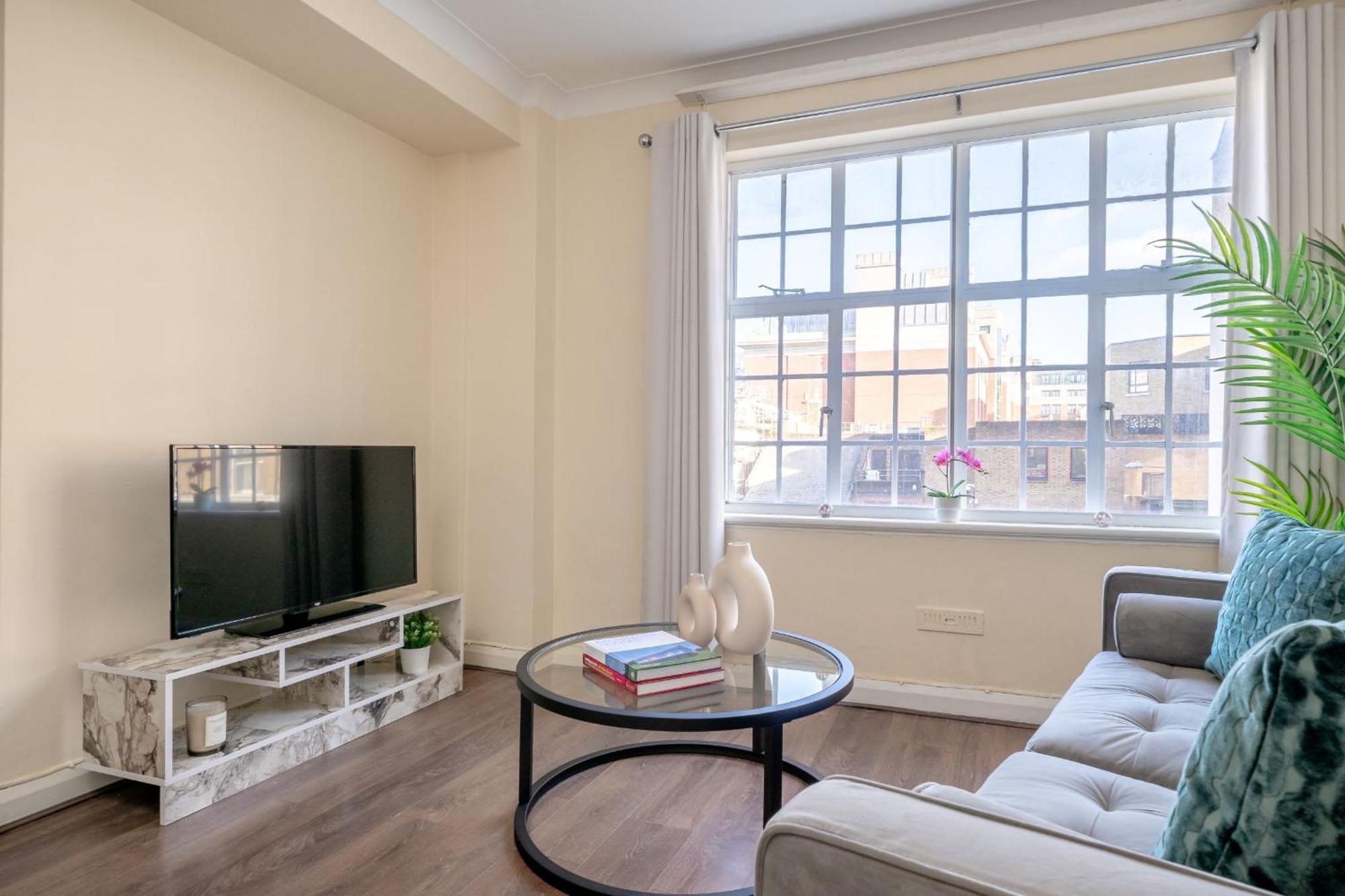 Bnbnova - Westminster Apartment *