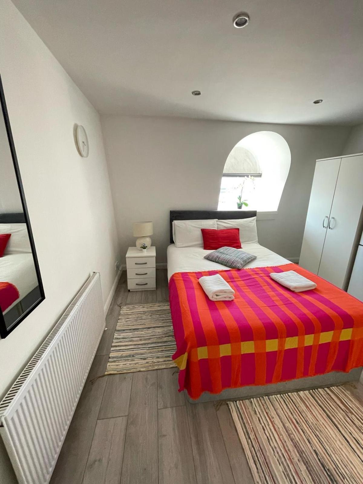 Smart Homes * London