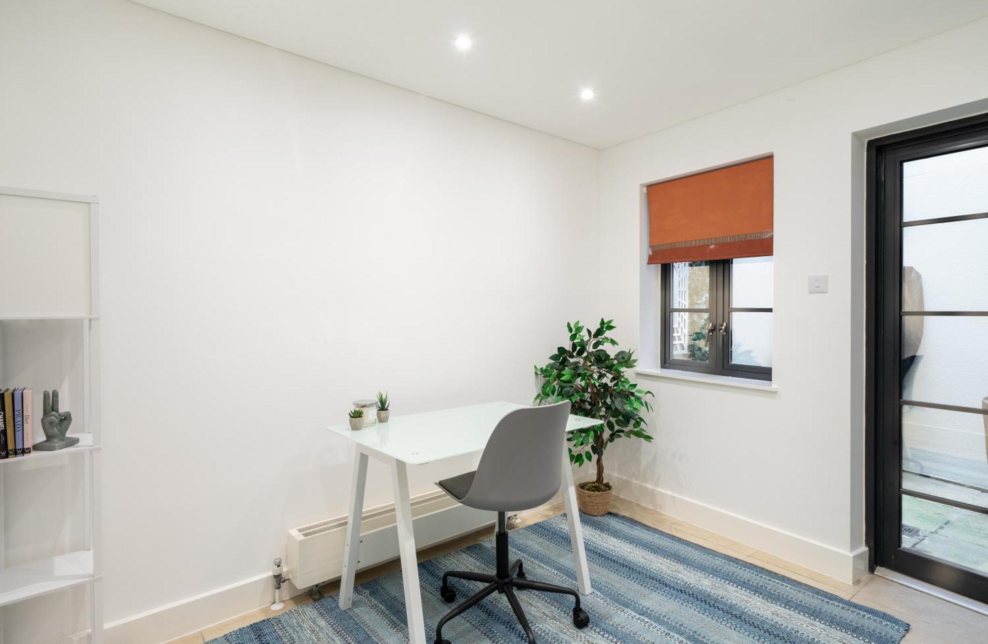 Apartment Superb 3 Bedroom Covent Garden House With 3 Ensuite Bathrooms