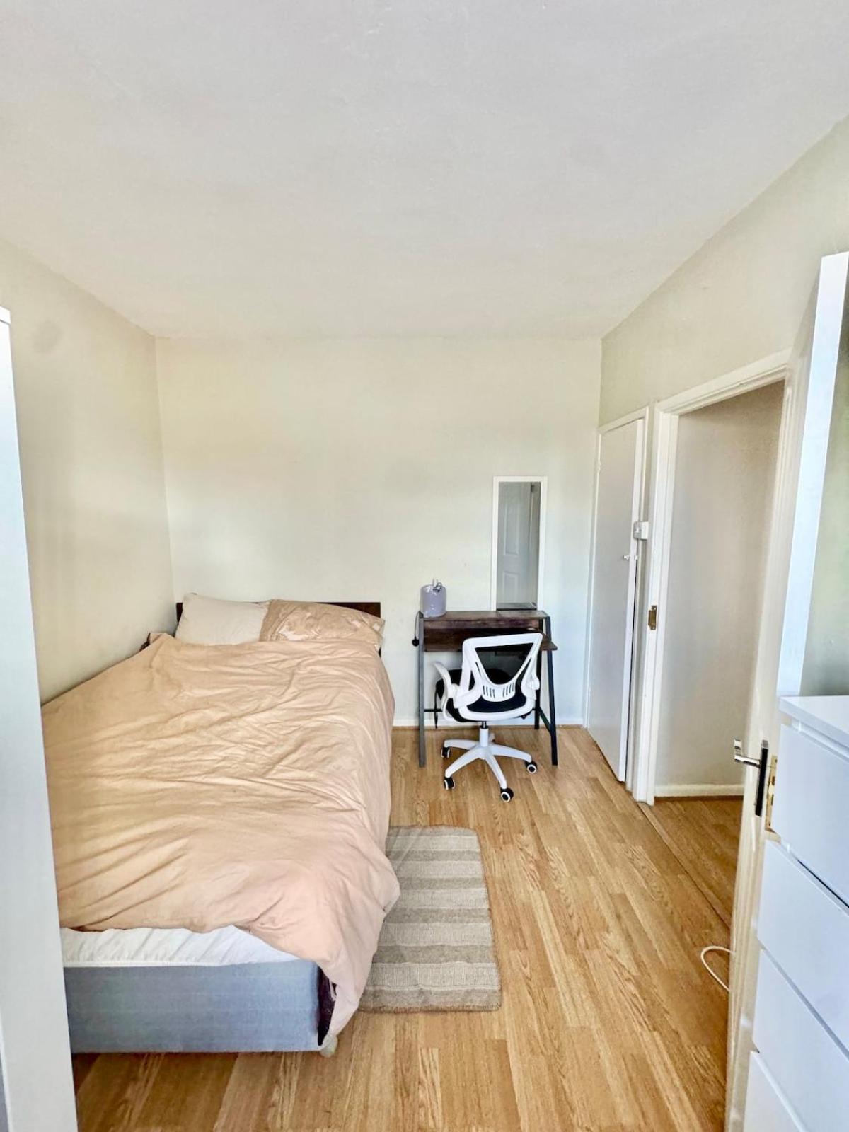 Spacious 2bed House In Clapham Common