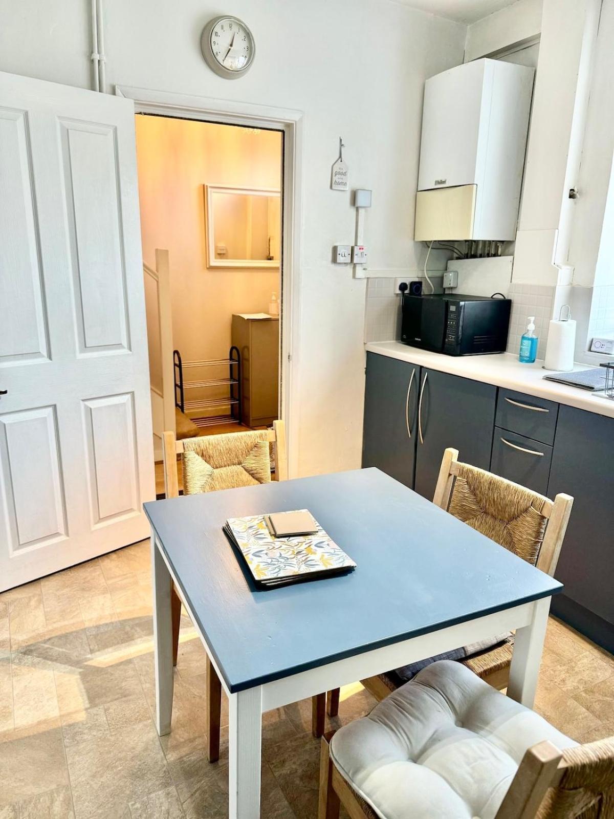Spacious 2bed House In Clapham Common Apartment *