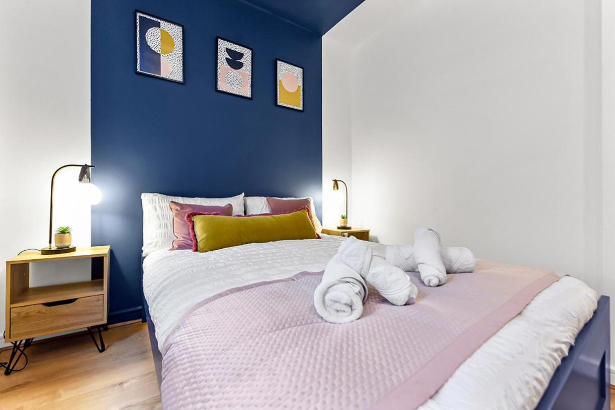 Apartment Bright And Spacious 2 Bed In