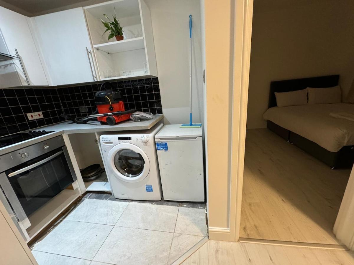 Apartment One Bedroom Flat 2nd Floor Victoria London