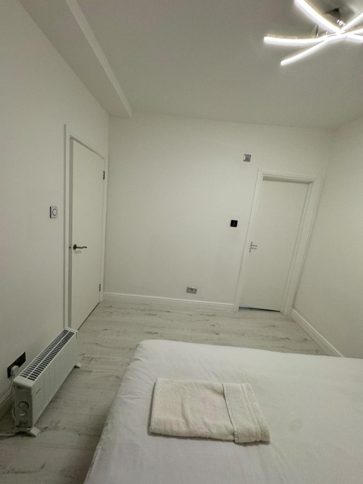 Apartment One Bedroom Flat 2nd Floor Victoria London