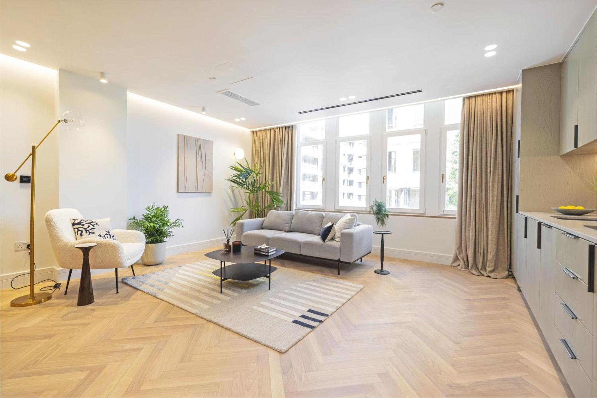 Luxury Residences In Covent Garden, Steps From The Piazza