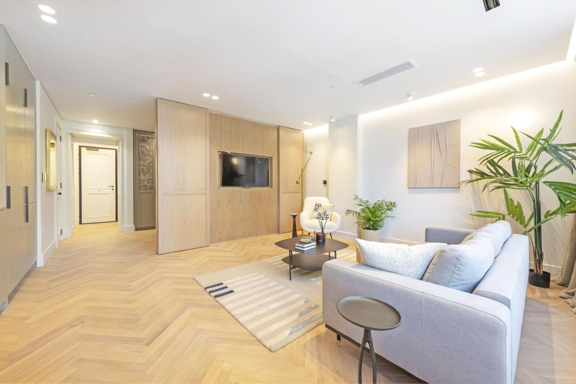 Luxury Residences In Covent Garden, Steps From The Piazza London