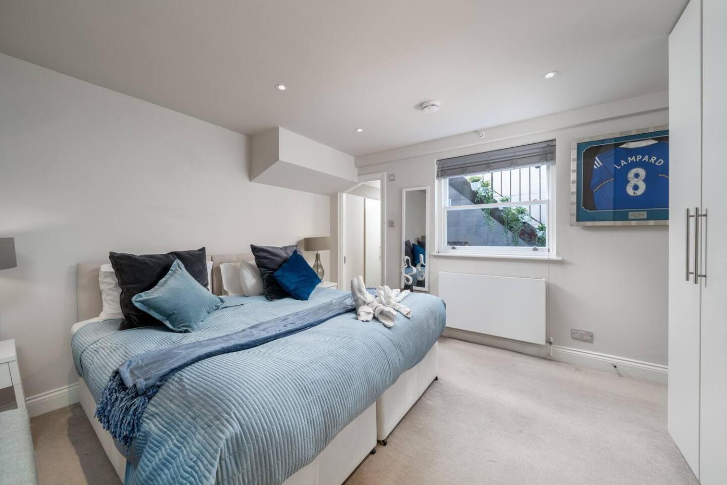 Apartment Niru Experience Hidden Secret London