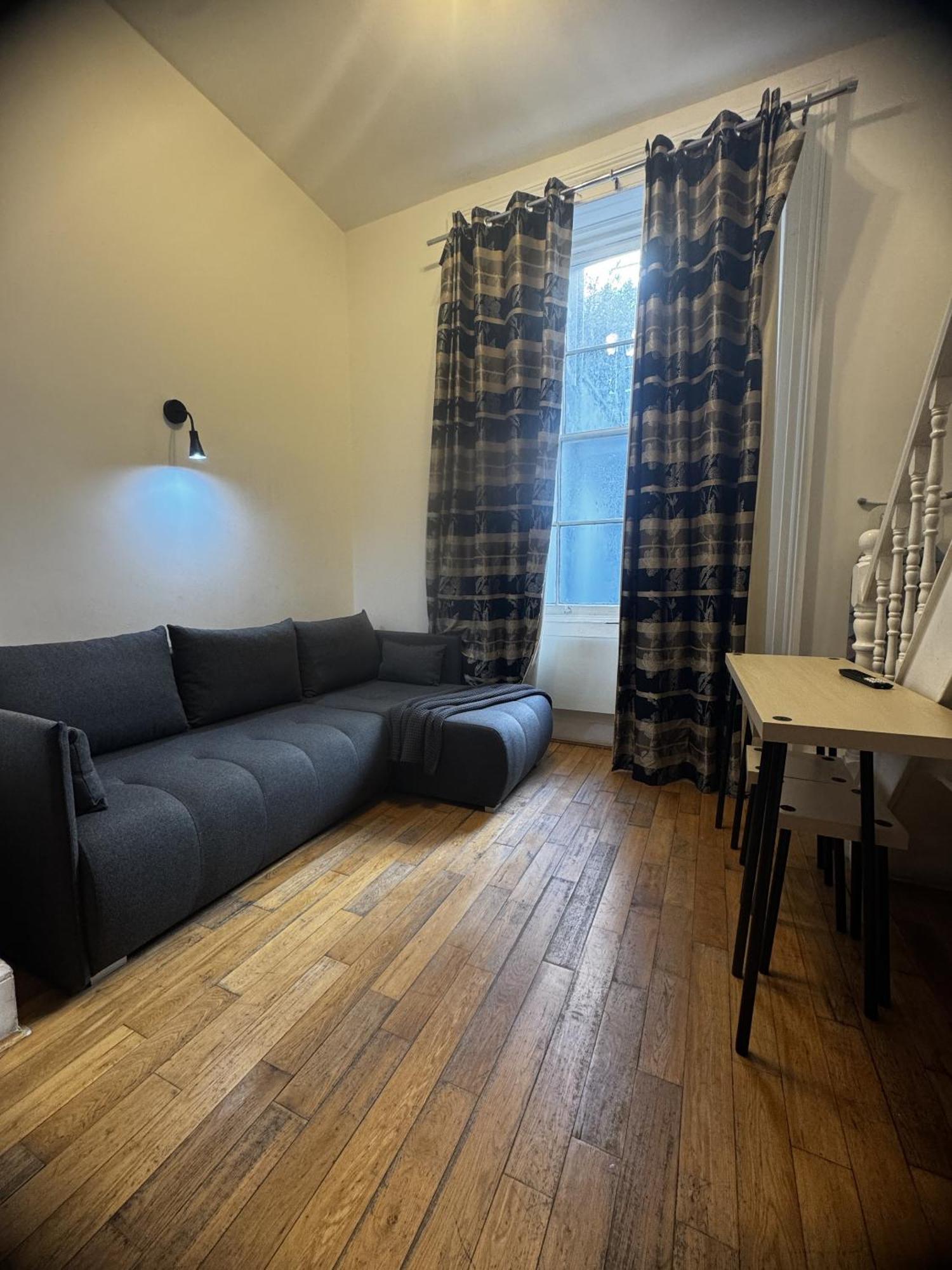 Inverness Terrace *