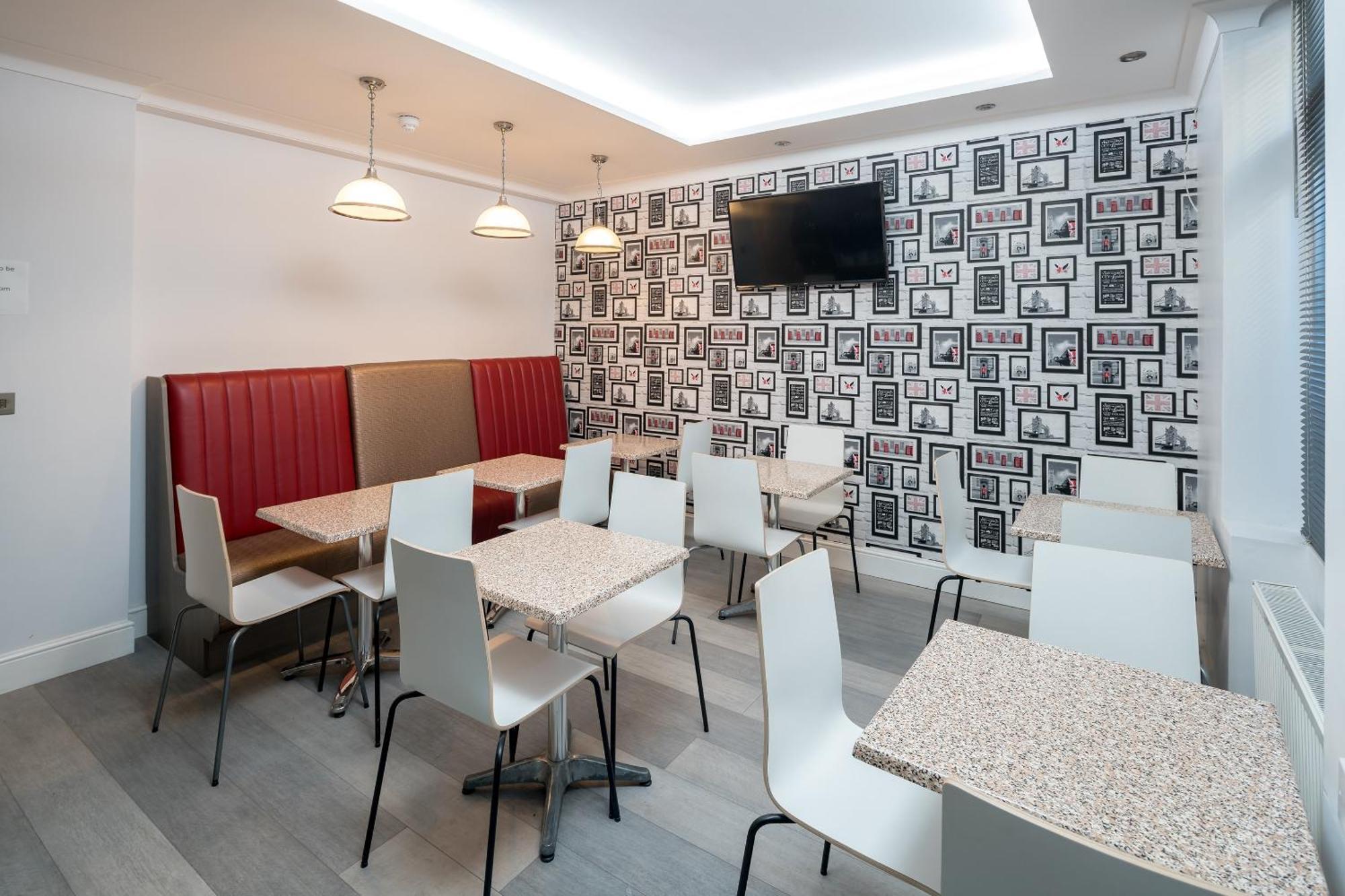 Oyo Bakers Victoria Hotell 3*