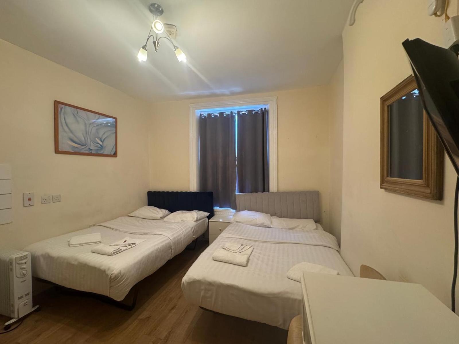 Guest house Anwar House 2*