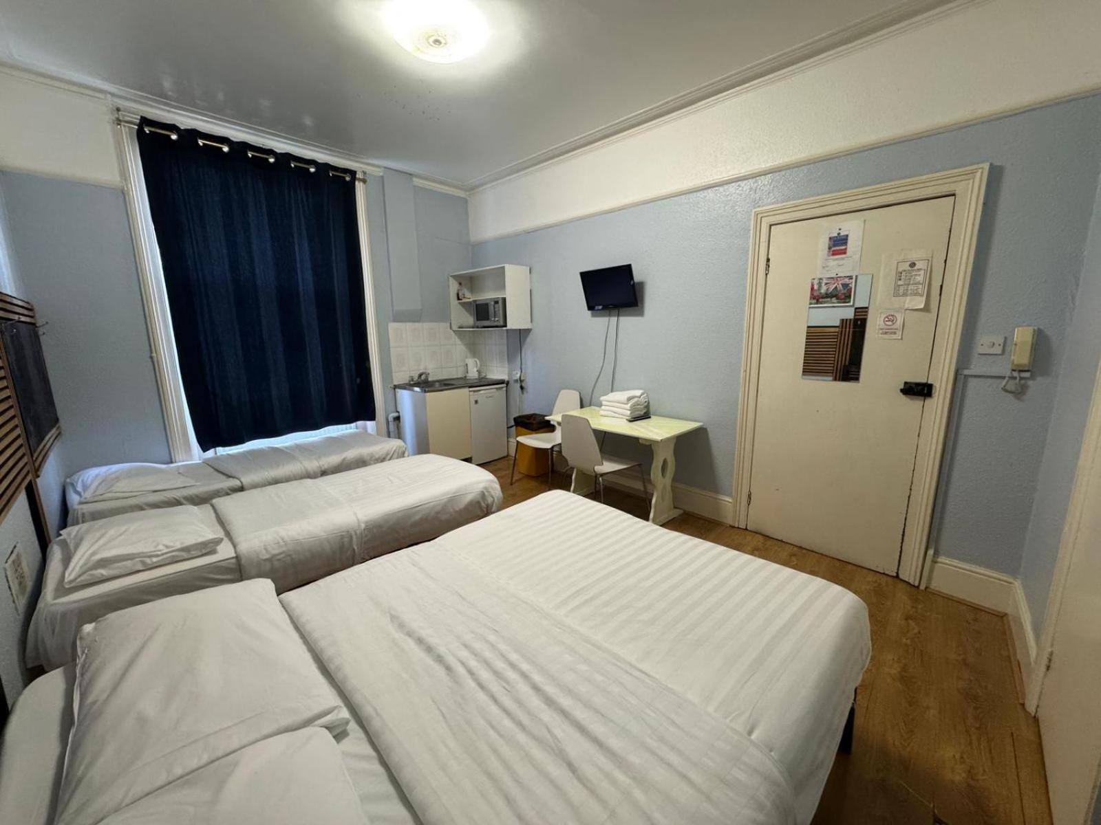 Guest house Anwar House 2*