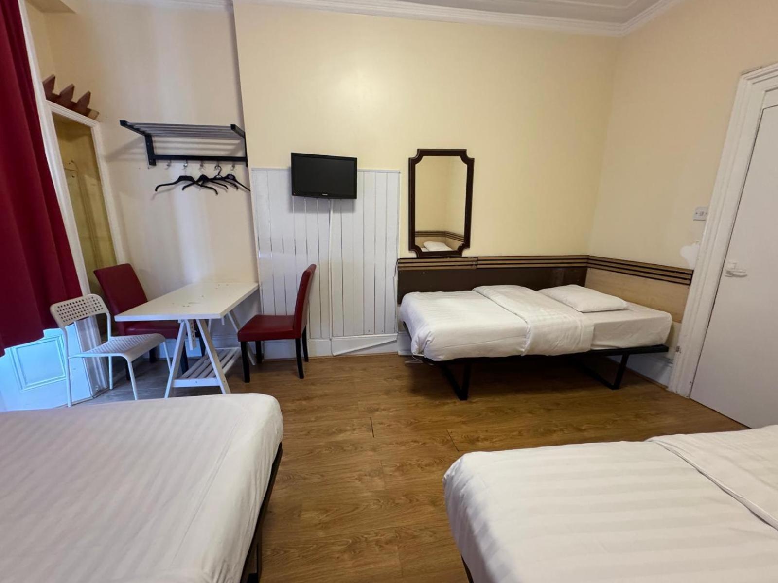 Guest house Anwar House London