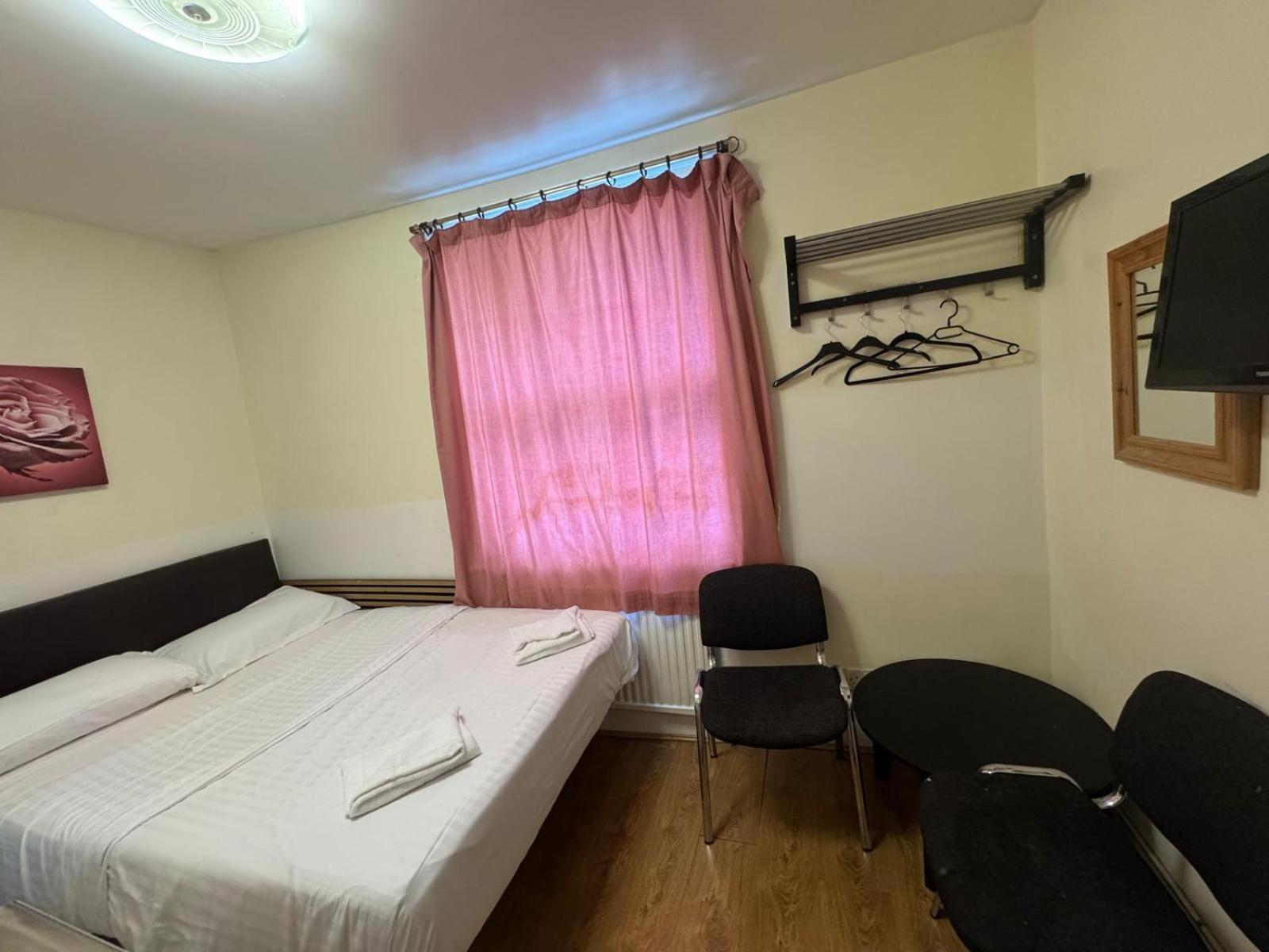 Guest house Anwar House London