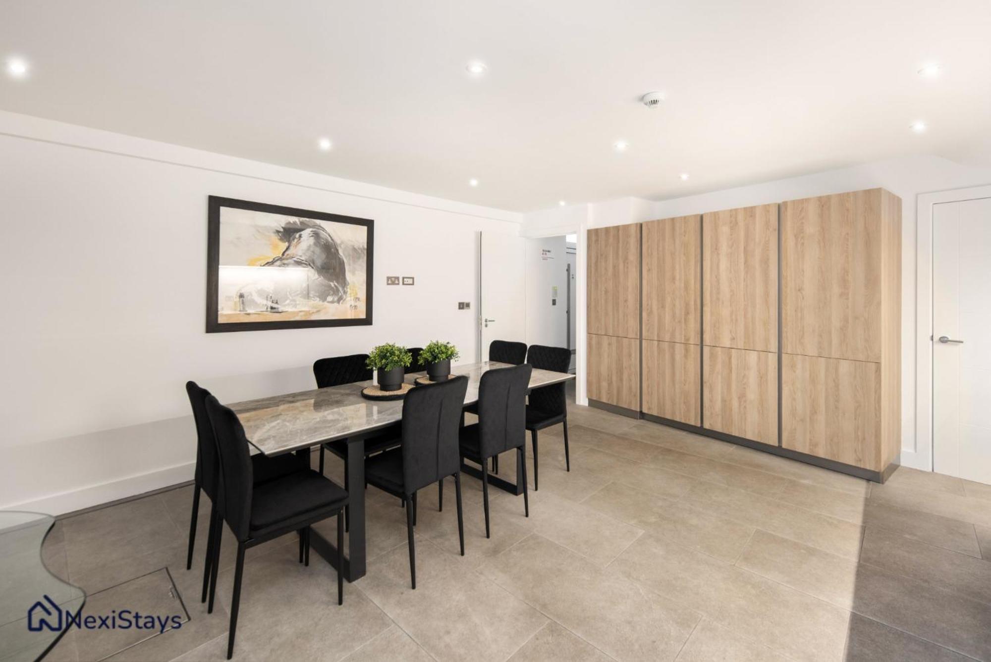 5 Mins Walk To Bond Street, Marylebone Mews * London