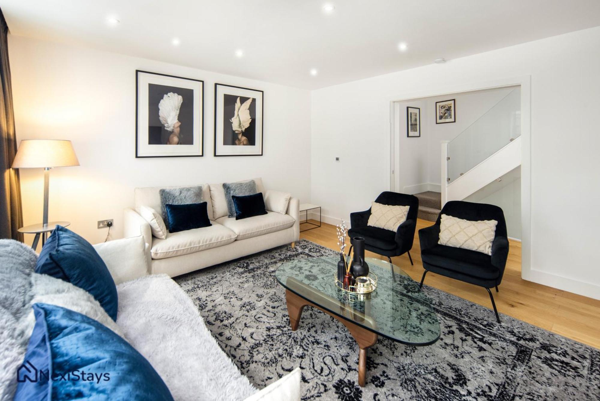 Apartment 5 Mins Walk To Bond Street, Marylebone Mews *