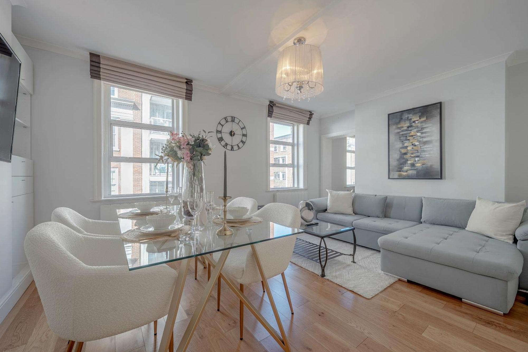 Stunning Oxford Street's Apartment