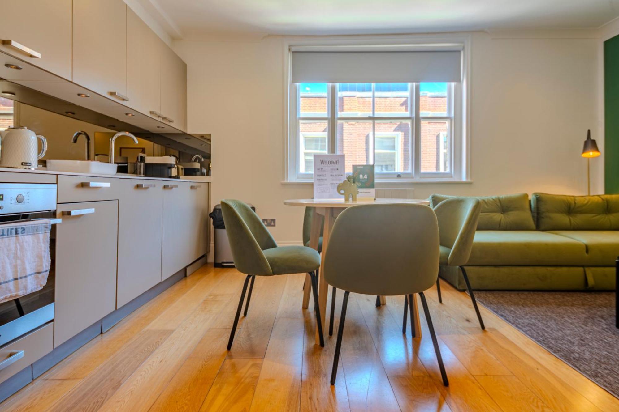 Soho - Piccadilly Circus Modern One Bedroom Flat Apartment