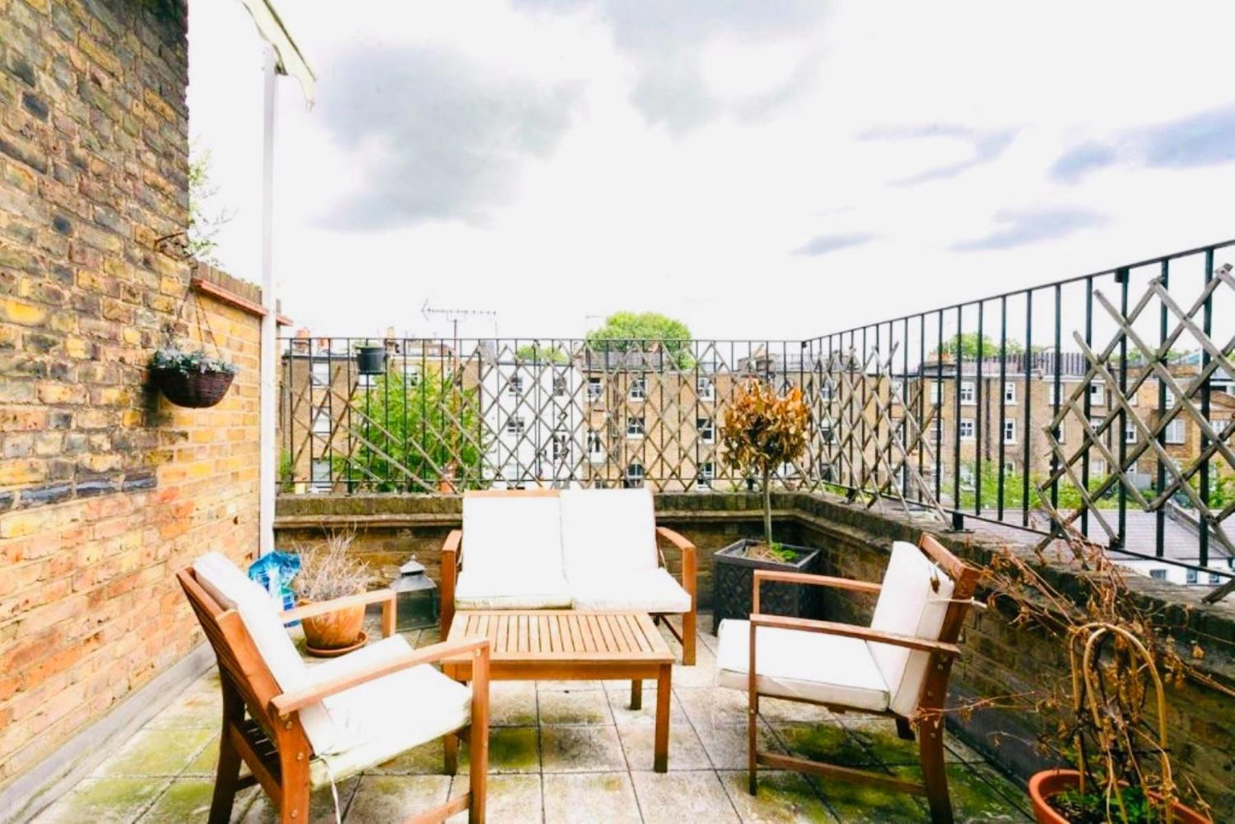 Lovely Around Kensington And Chelsea Locations W8 Sw5 Sw3 Sw10 By Ricky & Giustina *
