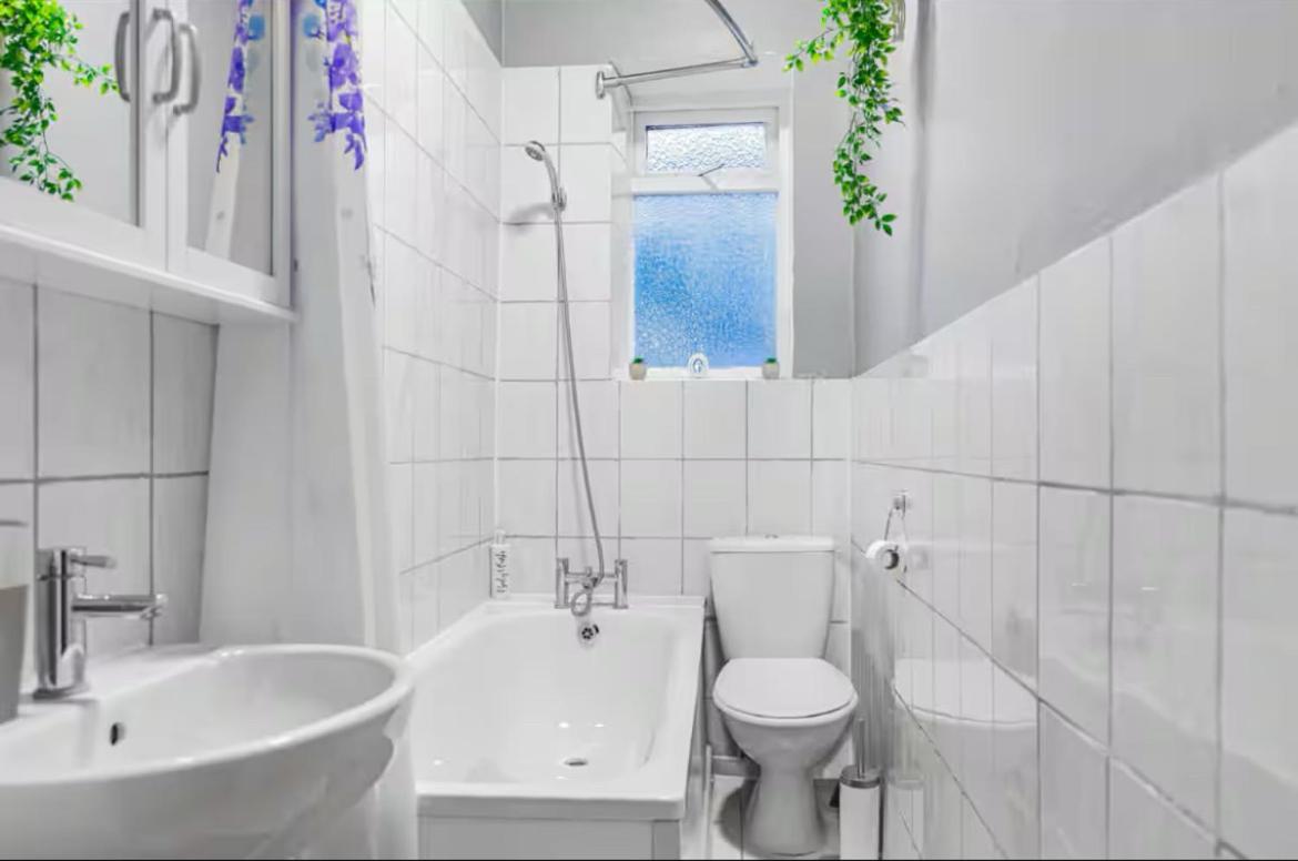 Leilighet 3br - Minutes From Tube Station London