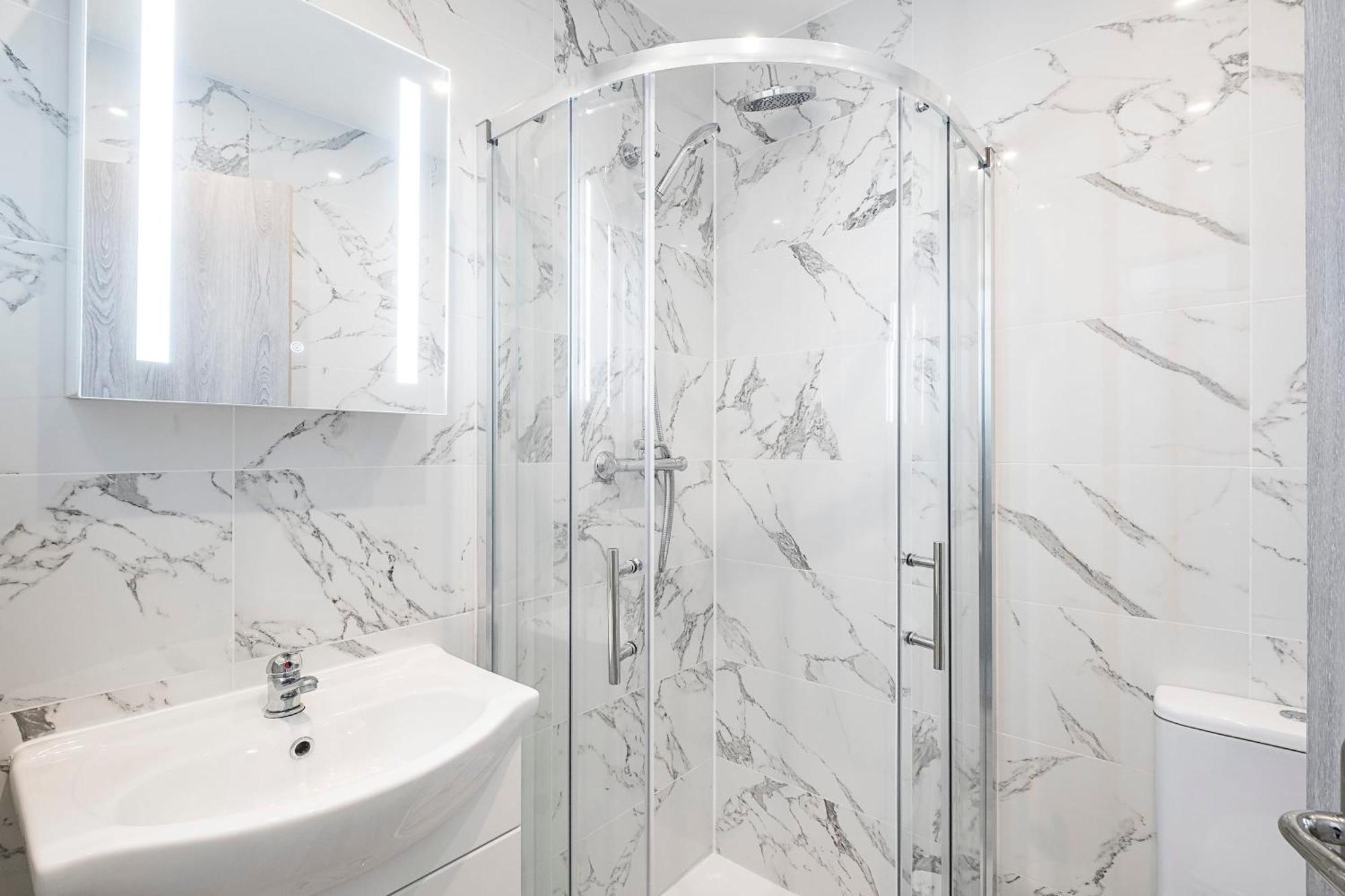 Victorian Beauty With Private Toilet And Shower Near Tube Station Leilighet *