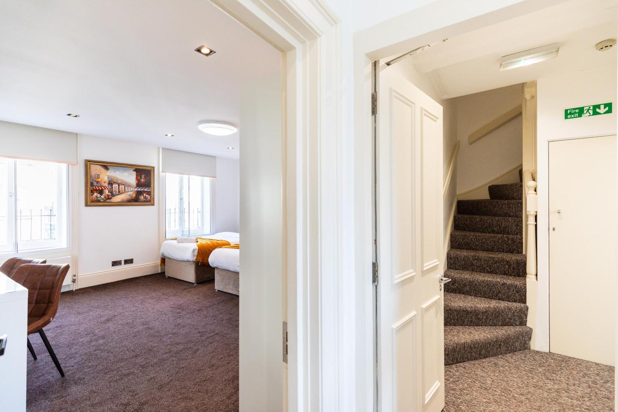Mayfair Residences Hotell