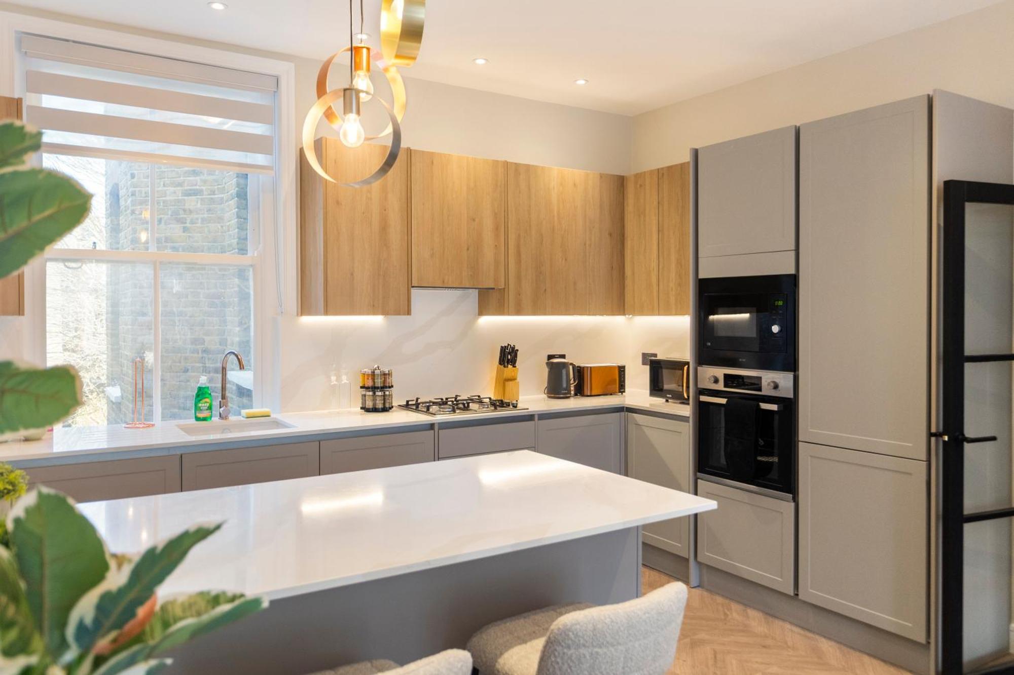 Luxury 3 Bedroom Flat 5 Min Walk To Maida Vale Tube Station Leilighet *