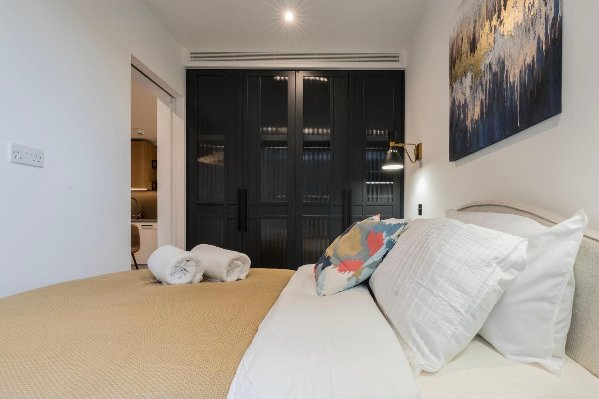 Luxury Flat Next Tower Bridge 1 *