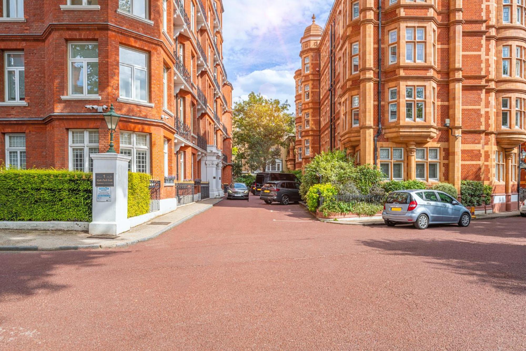 Ultra Massive House In Hyde Park Feriehus London