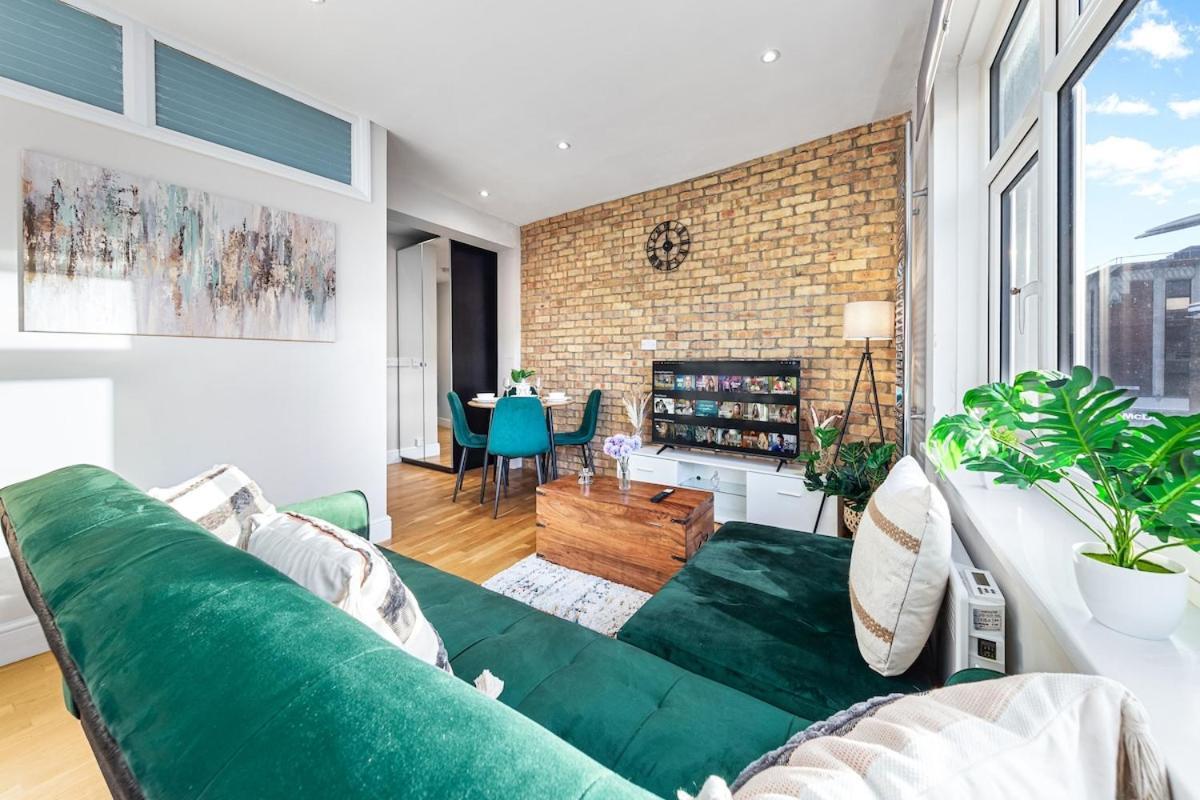 Elite Flat With Parking Apartment *