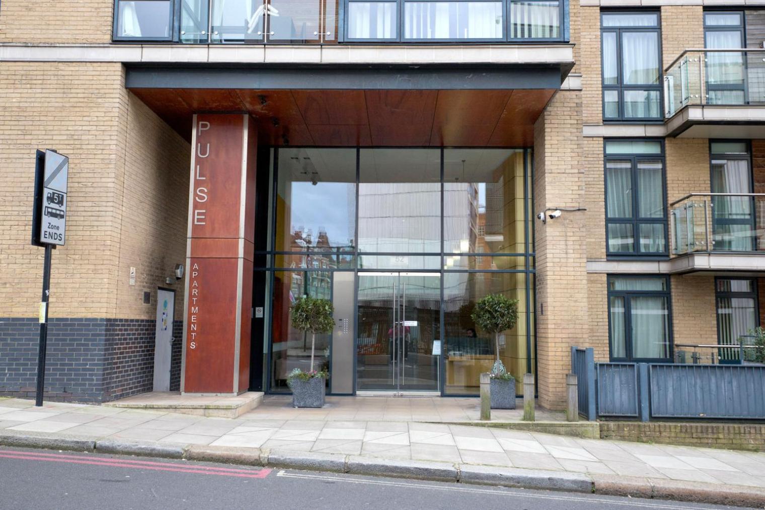 Blueground Finchley Rd Parking Concierge Lon-472
