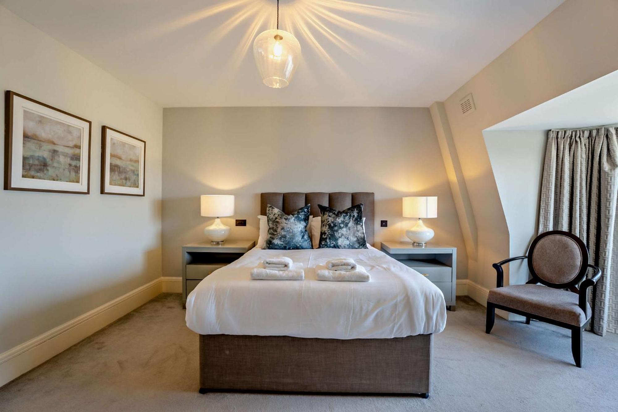 Apartment Regents Park London