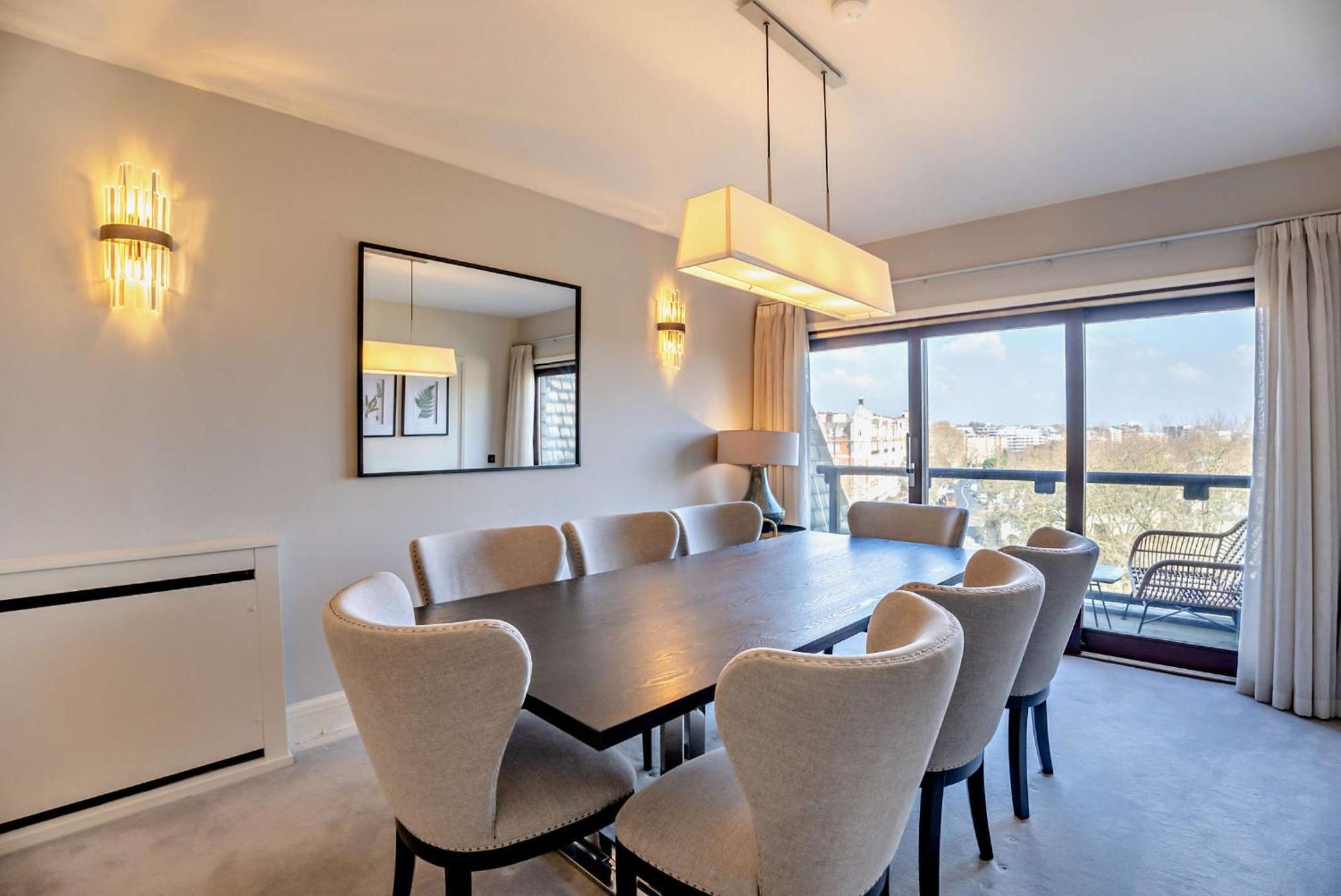 Regents Park Apartment