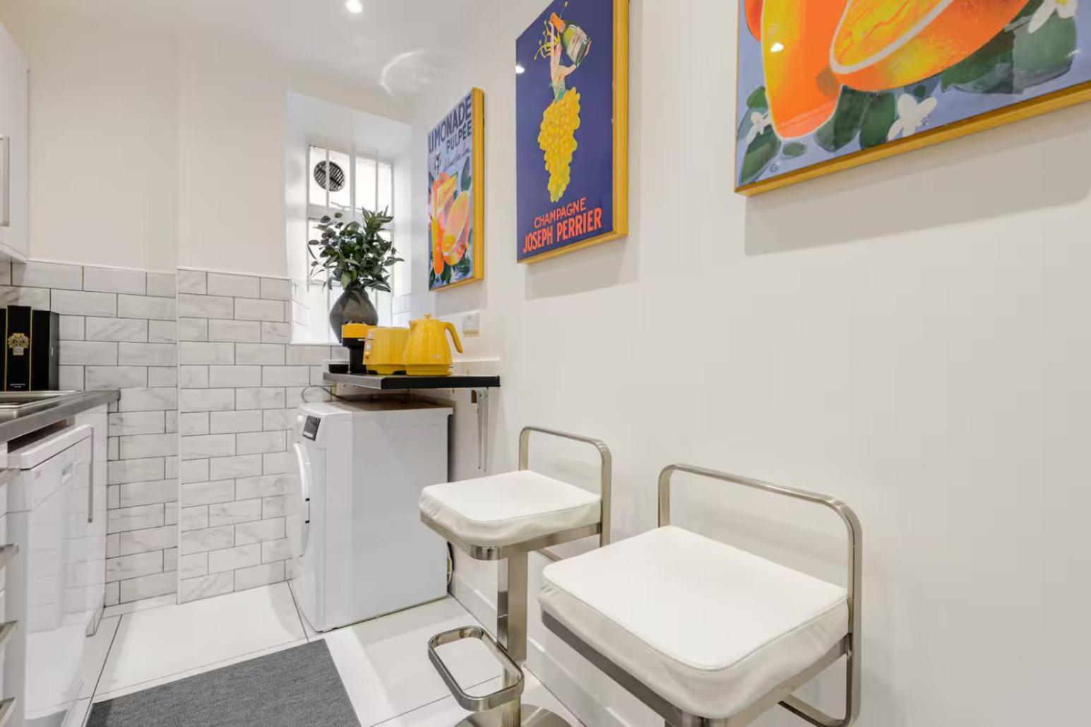 Private 2 Beds By Mayfair Apartment