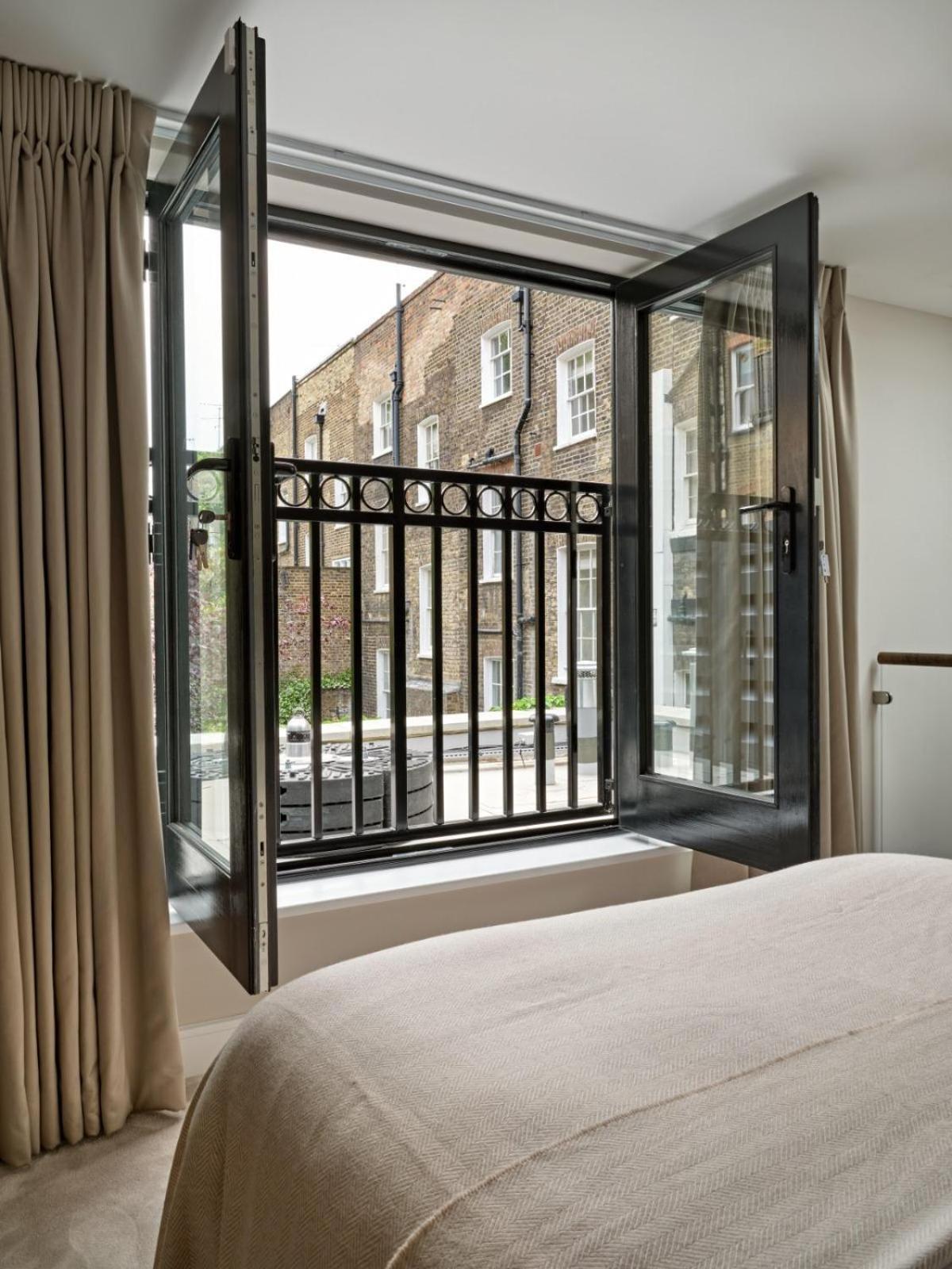 Luxurious 4-bed Knightsbridge Near Harrods * London