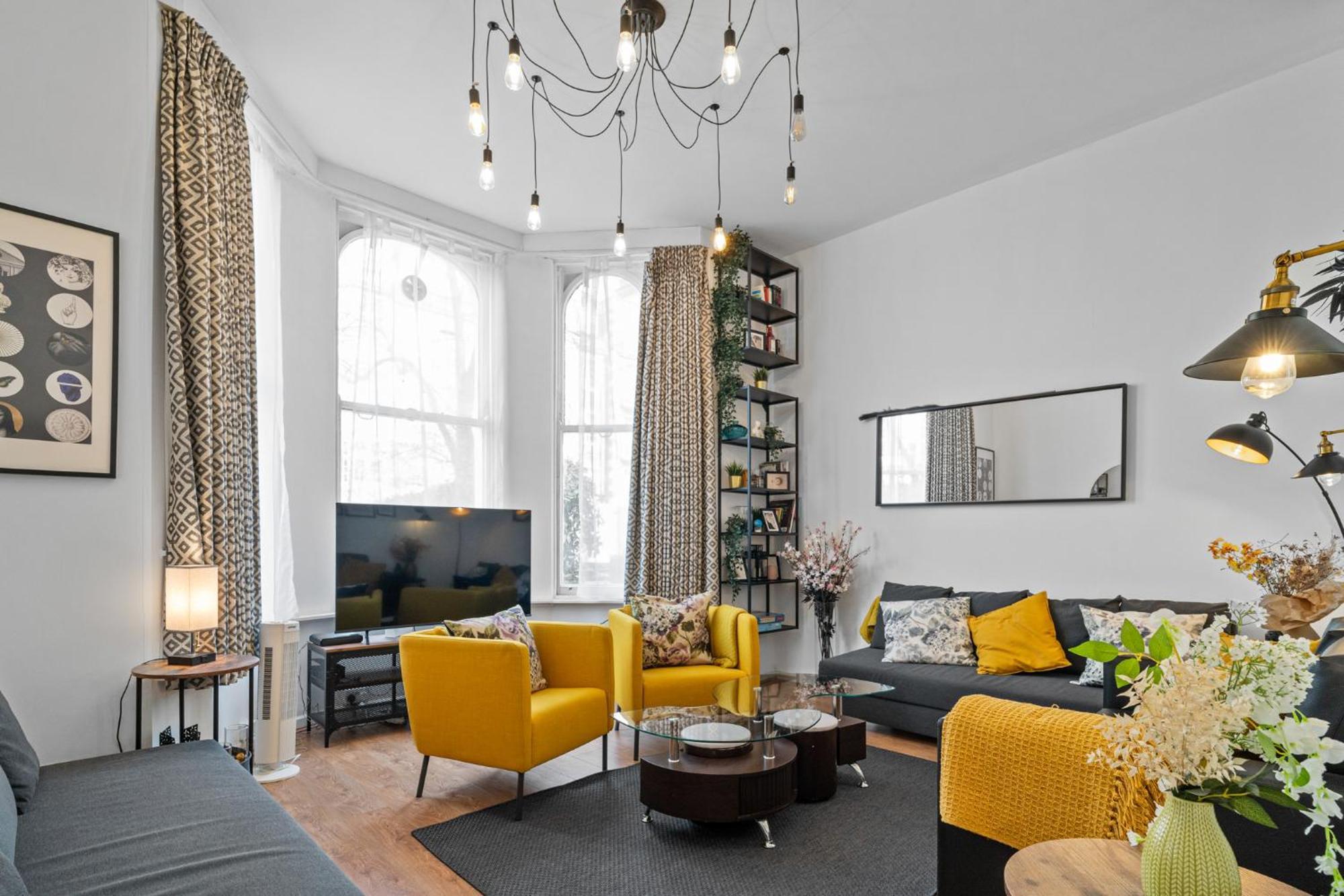 Charming 3br By Redcliffe Gdns Feriehus