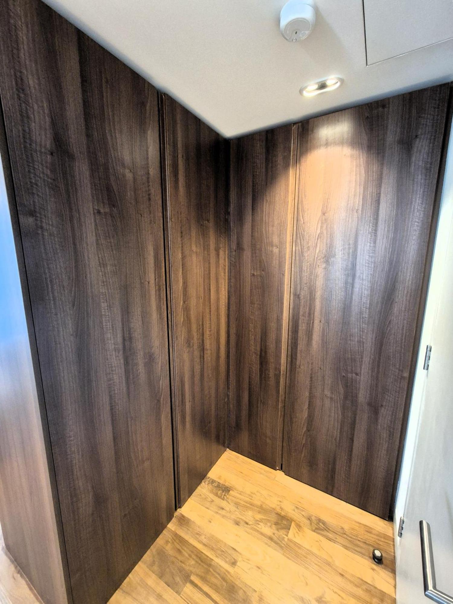 Exclusive And Stylish 1bed 1bath Apartment *