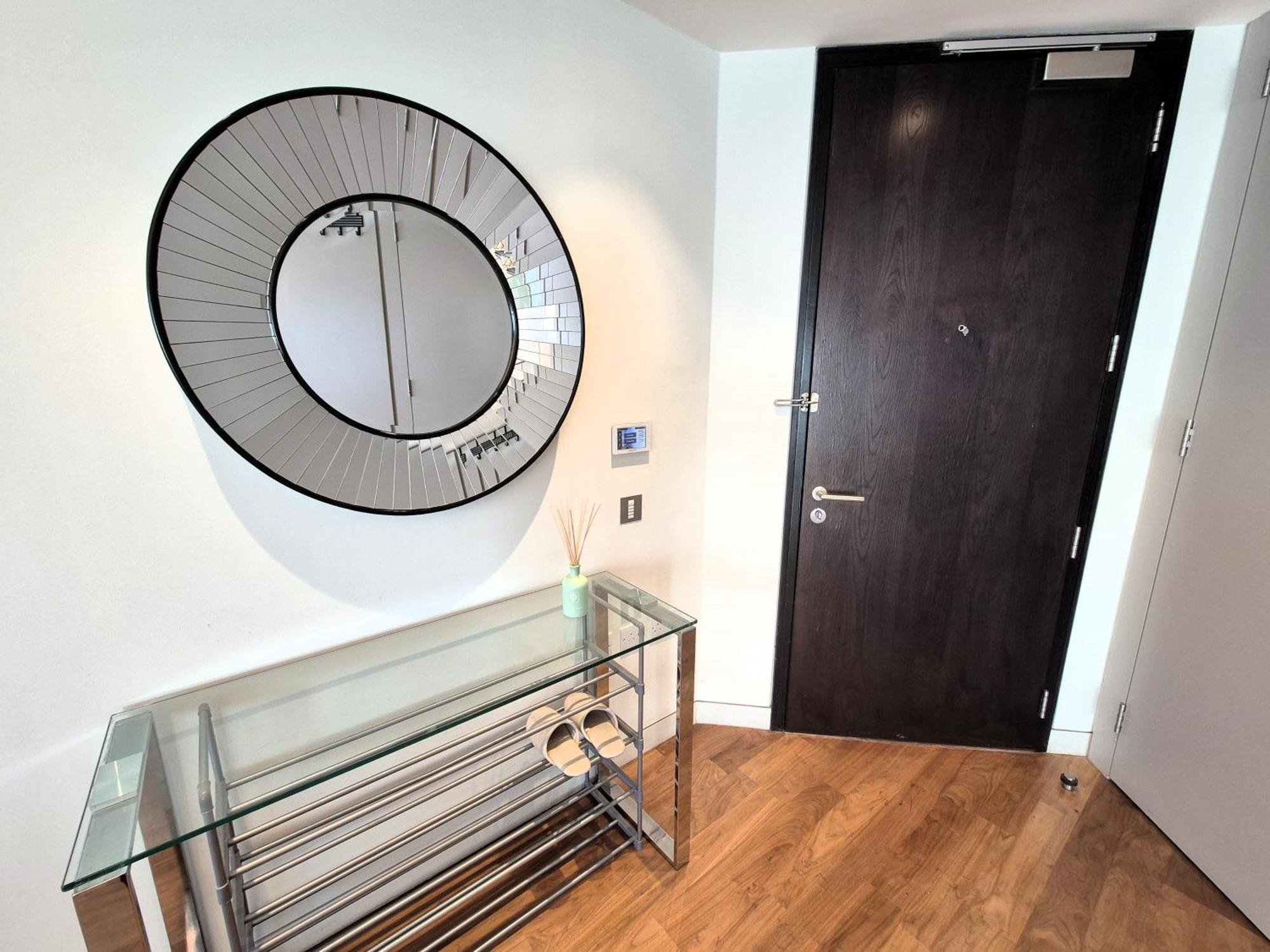 Exclusive And Stylish 1bed 1bath Apartment London