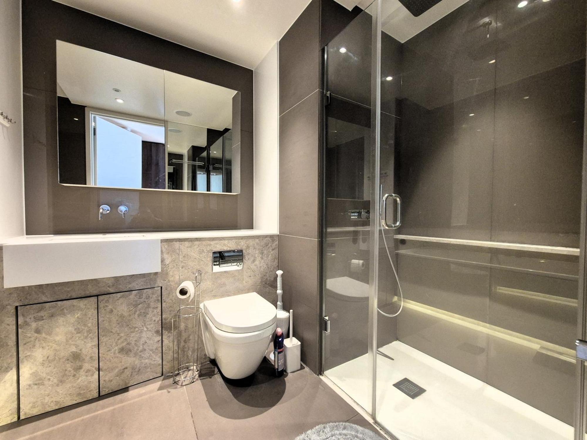 Exclusive And Stylish 1bed 1bath *