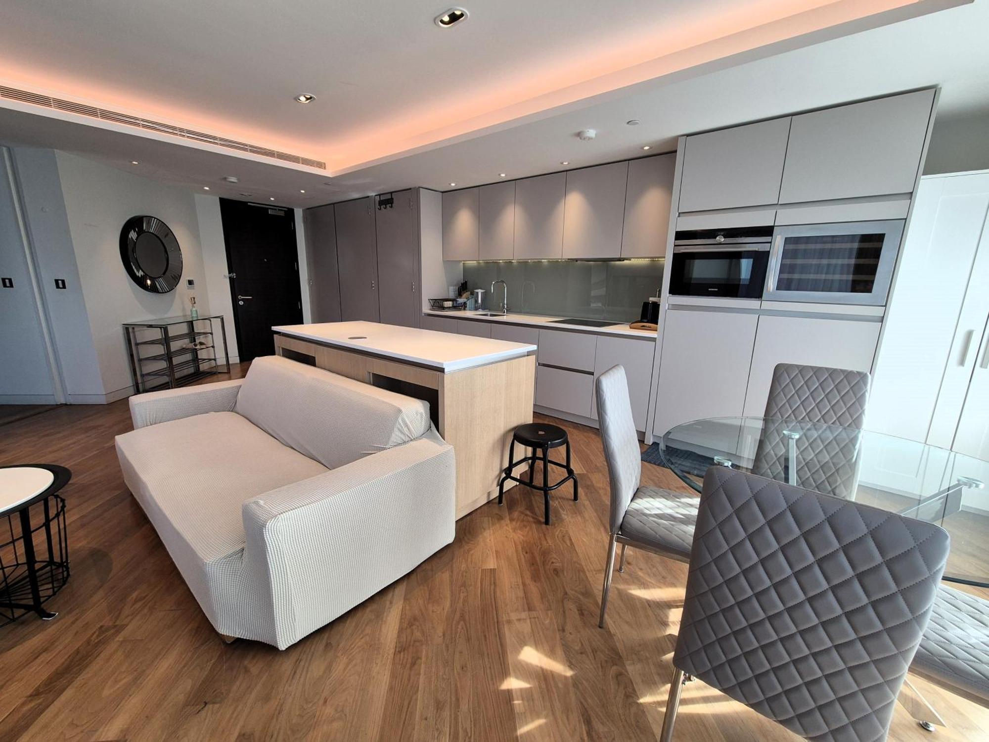 Exclusive And Stylish 1bed 1bath Apartment London