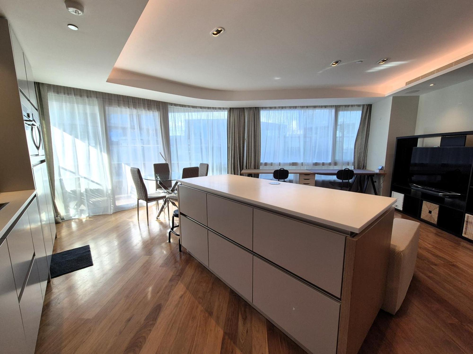 Exclusive And Stylish 1bed 1bath *