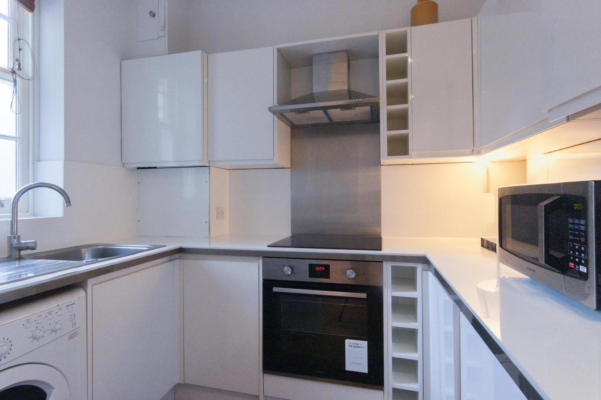 2 Bedroom Luxury Knightsbridge Leilighet