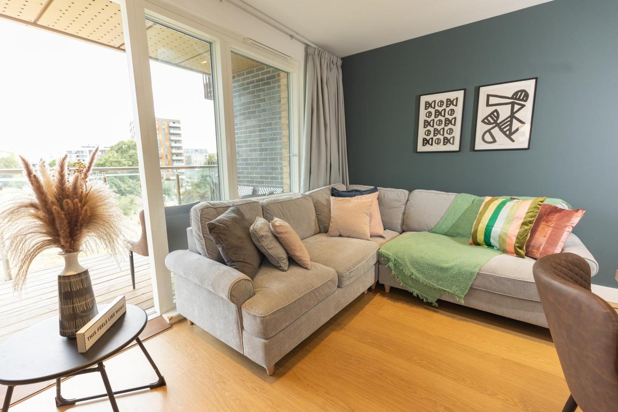 Apartment Stylish 3 Bed Near Downtown & Free Parking