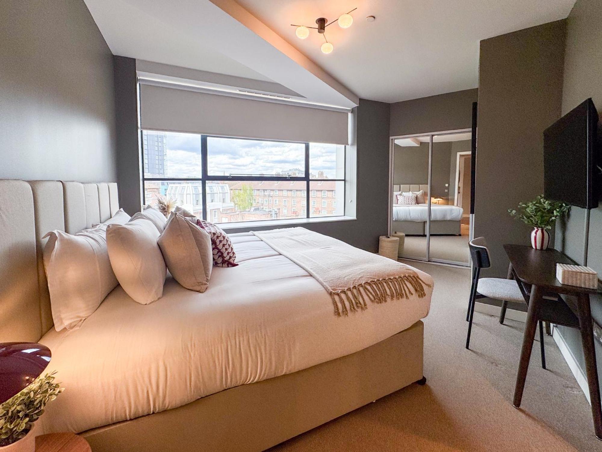 Be - The Old Street Residences Apartment