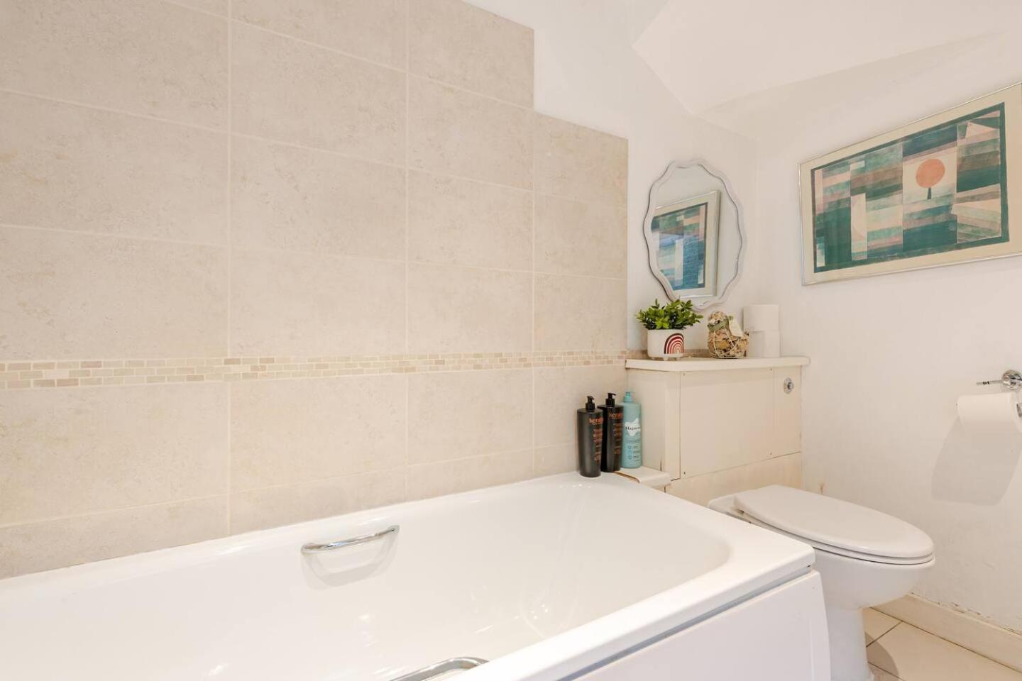 Spacious And Private By Royal Palace Apartamento *