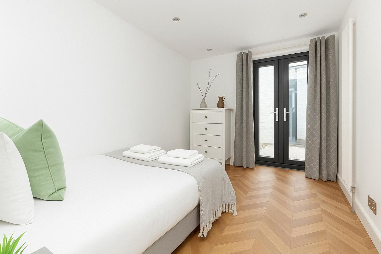 Spacious 2 Bed Flat In Hammersmith *